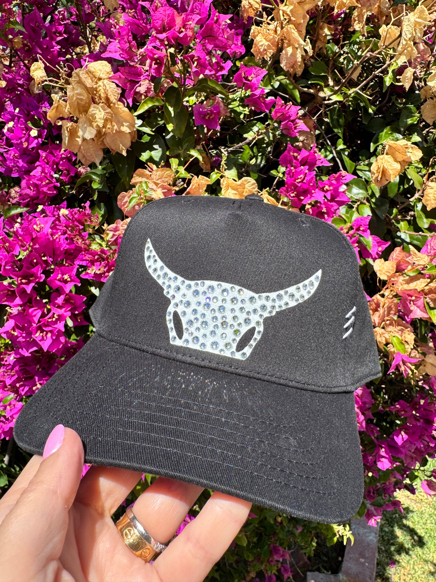 Hand-Painted Black Longhorn Hat w/Rhinestones